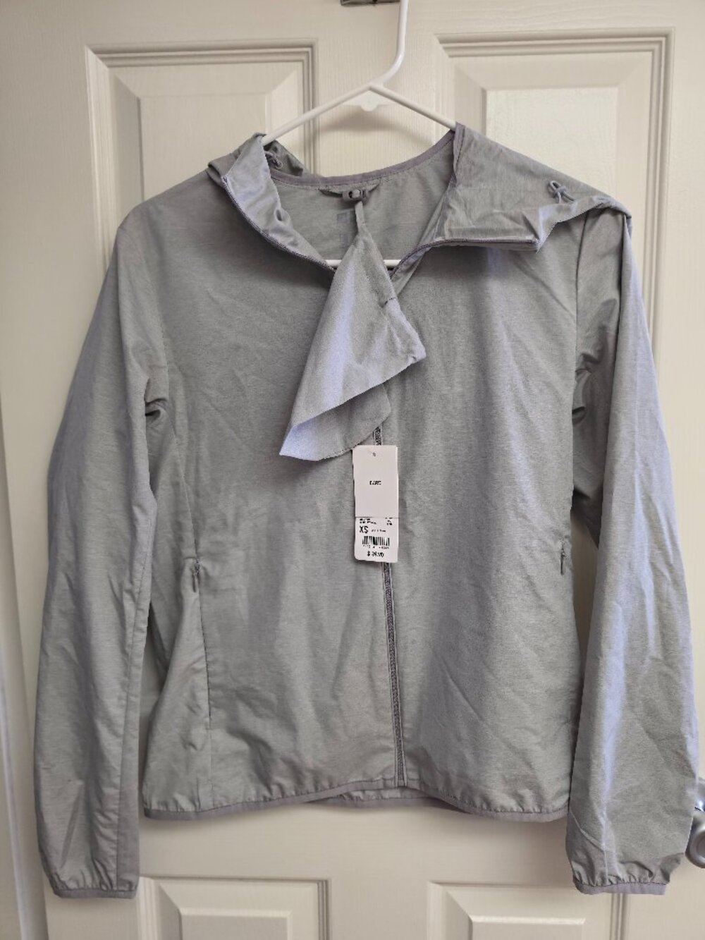 Uniqlo Women UV Cut Pocketable Parka Size XS - NEW With Tags - 03 Gray